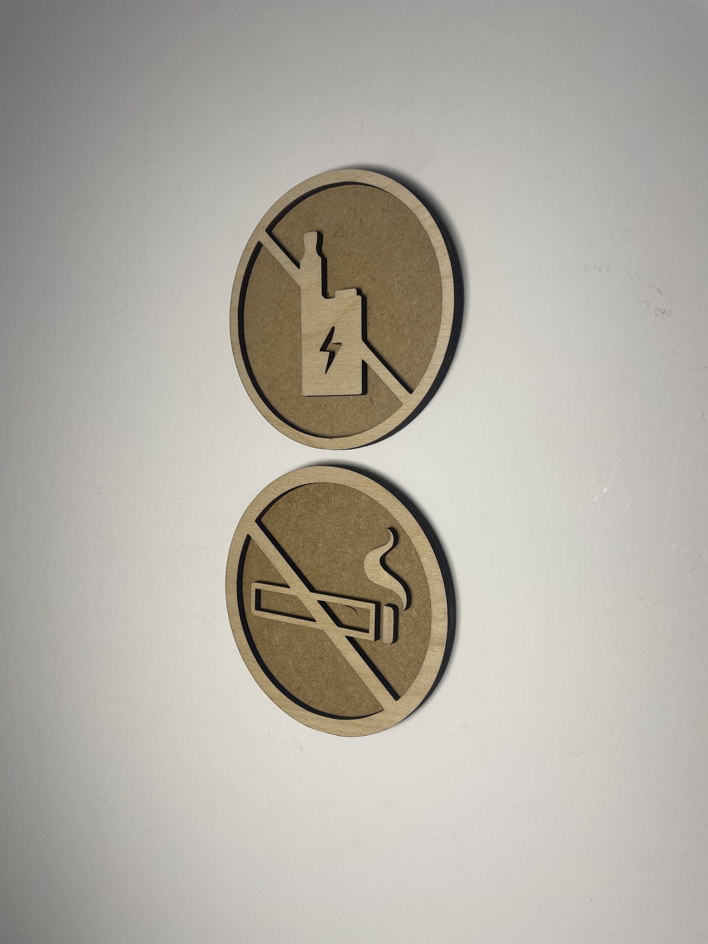 Panneau interdiction de fumer en bois - Signalétique Pictogramme zone non fumeur Ma boutique