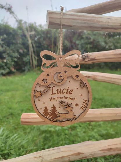 Boule de noël rennes personnalisée en bois - Premier noël cadeau nouveau-né (Décoration de Noël, Ornement personnalisé)