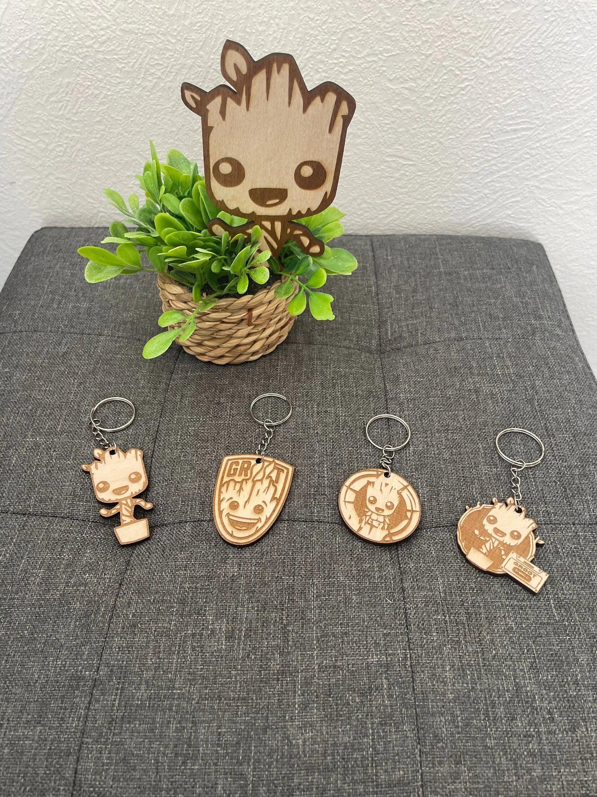Groot / Bébé Groot porte clé en bois gravé Marvel Gardien de la Galaxy Ma boutique