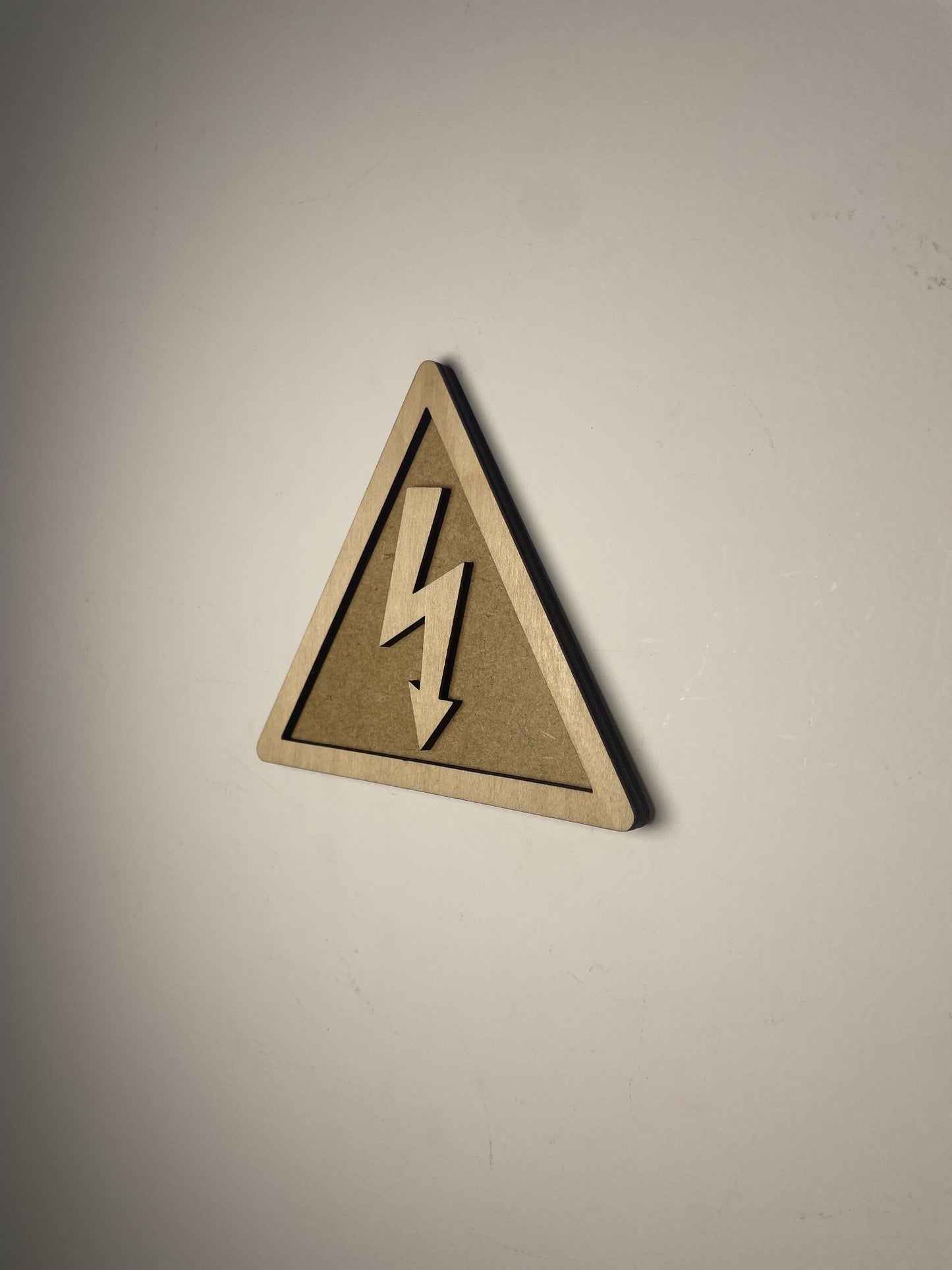 Panneau signalétique "Local ménage" en bois – pictogramme balai/seau (Copie) Ma boutique