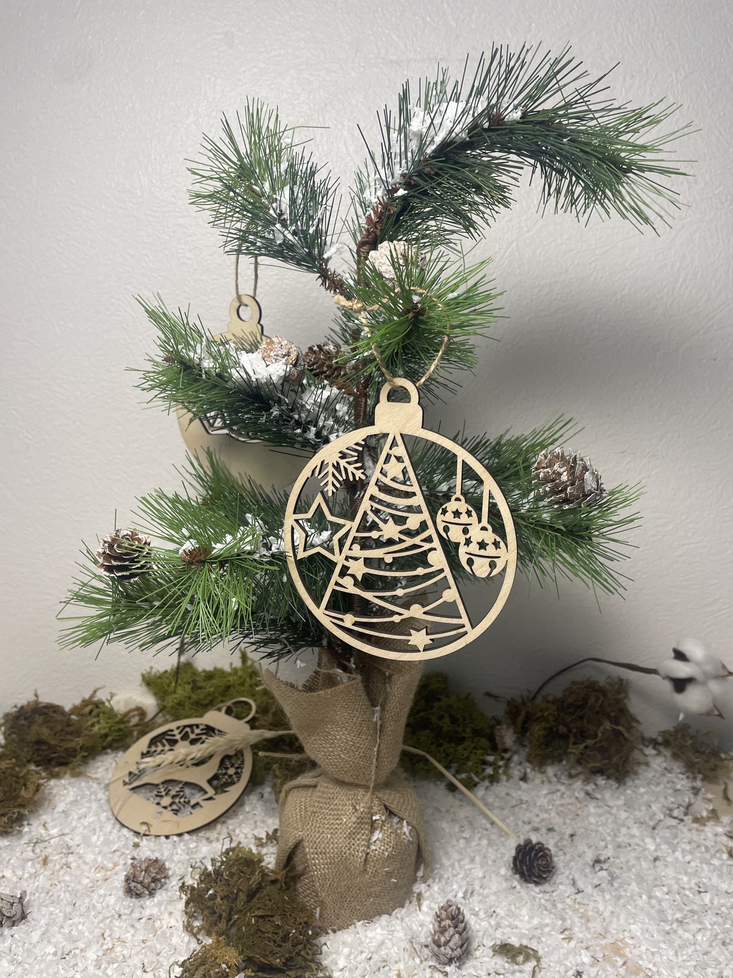 Boule de noël en bois vierge Plusieurs Motifs : boule à décorer/peinture, Décoration Sapin de Noël