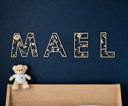 Lettres en bois thème espace : Prénom en bois pour décoration de chambre, cadeau personnalisé