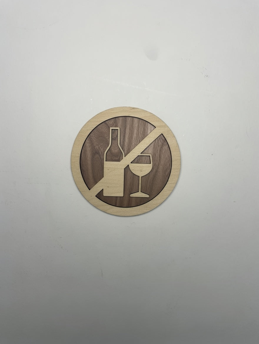 Panneau interdiction alcool bois - interdiction de consommer de l'alcool - Signalétique Pictogramme