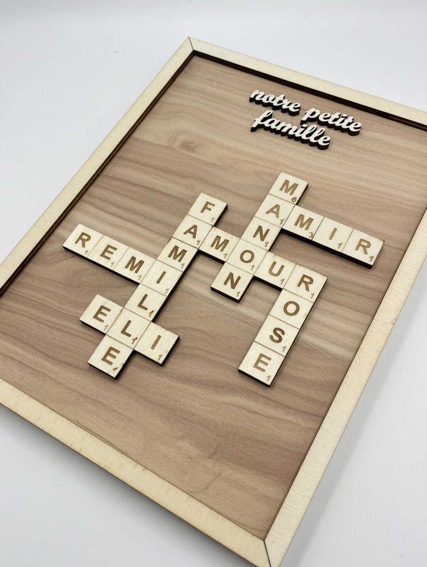 Cadre Scrabble personnalisé relief – Décoration familiale avec prénoms ou mots doux