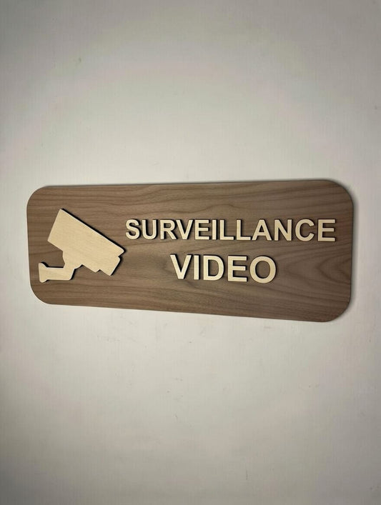 Panneau caméra de surveillance bois - Signalétique Pictogramme