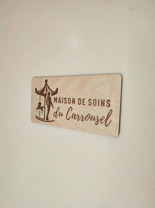 Plaque en Bois avec Logo d’Entreprise personnalisable – Plusieurs formats : Gravure ou Relief Ma boutique