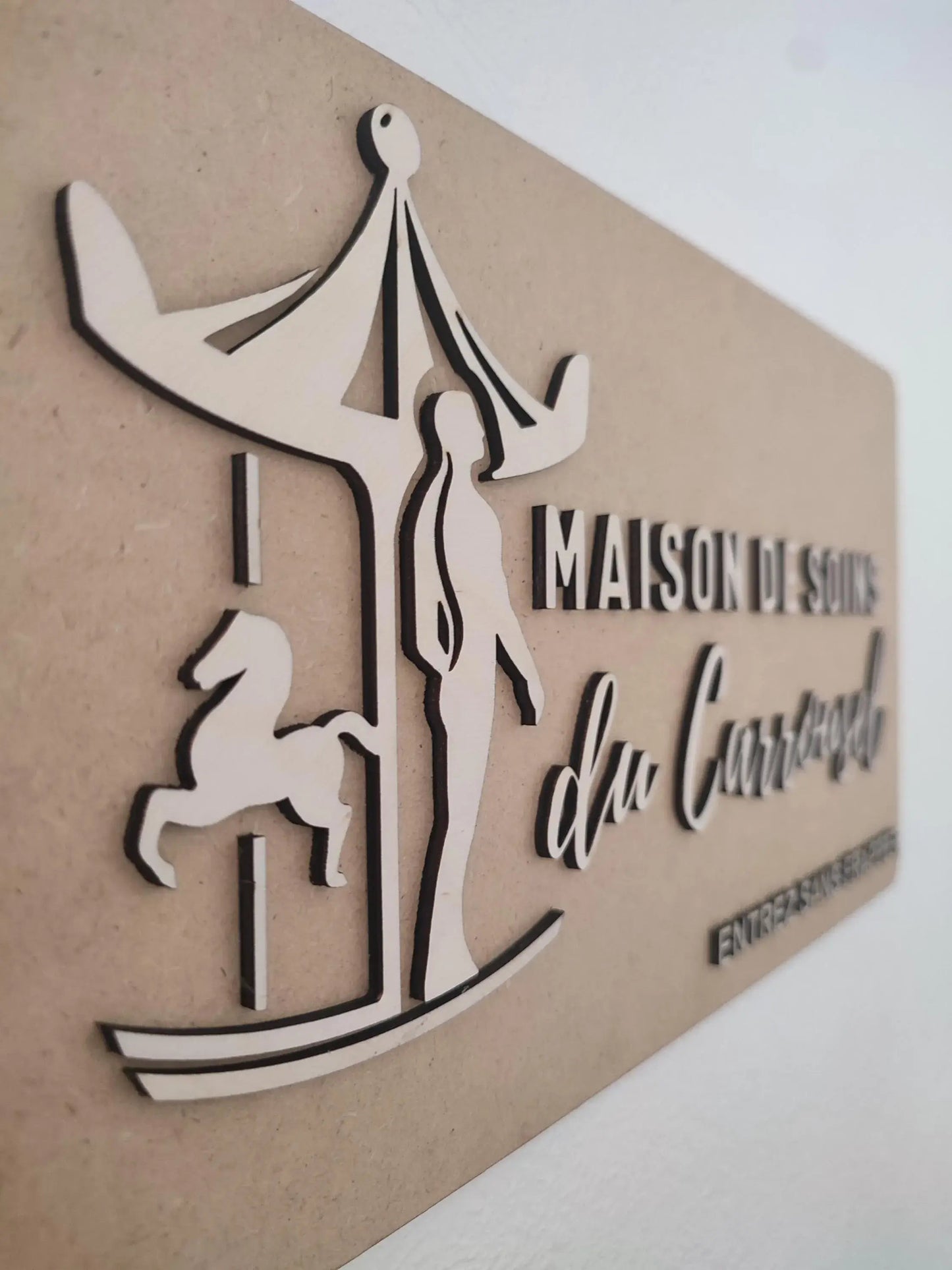 Plaque en Bois avec Logo d’Entreprise personnalisable – Plusieurs formats : Gravure ou Relief Ma boutique