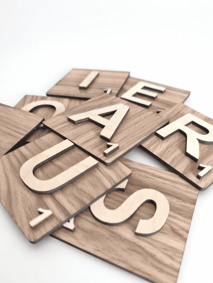 Lettres Scrabble bois relief 3D  : grosses lettres décoratives en bois XXL