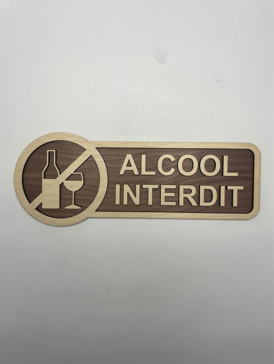 Panneau interdiction alcool bois - interdiction de consommer de l'alcool - Signalétique Pictogramme