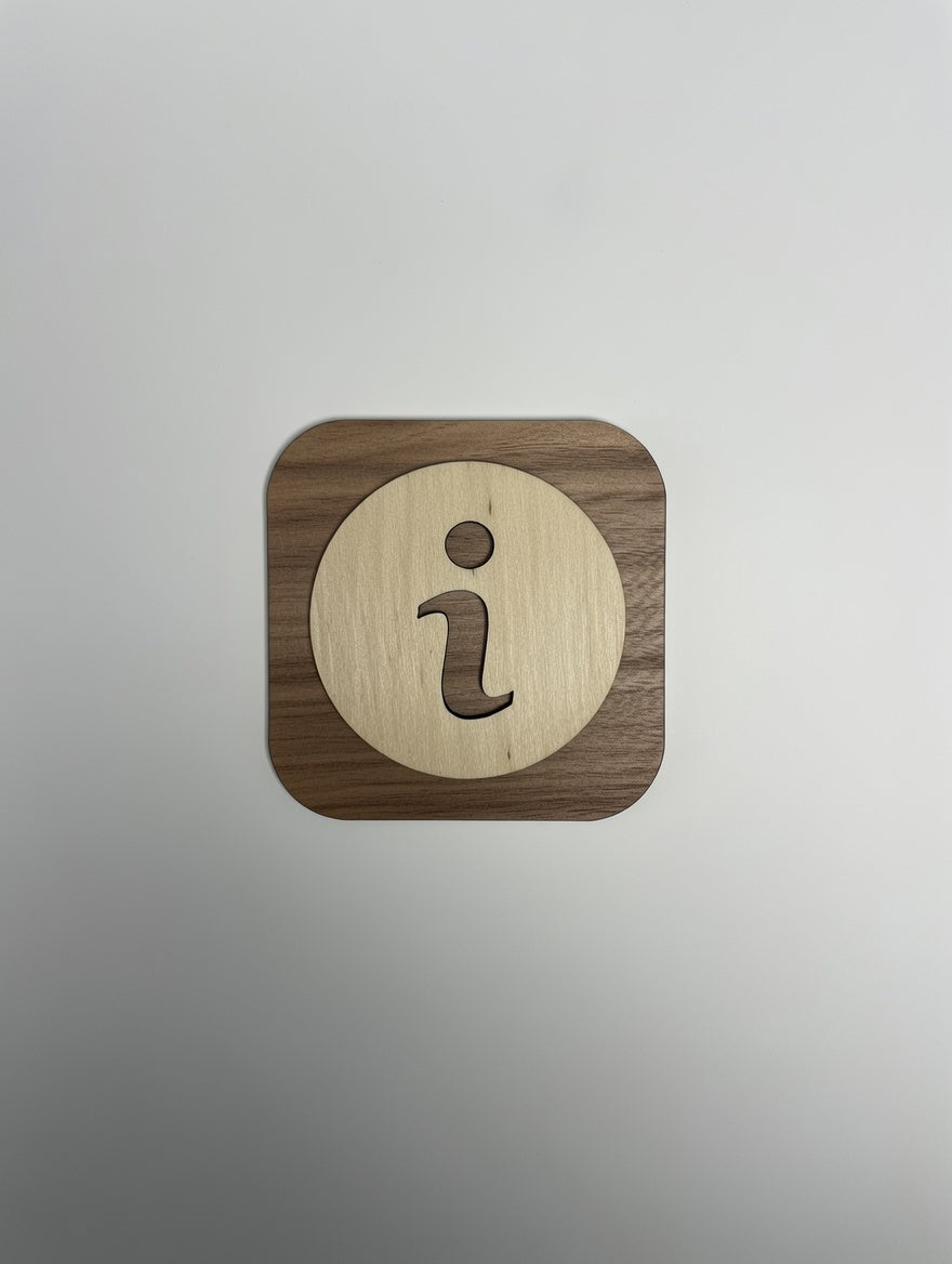 Panneau signalétique "i" Information en bois – pictogramme info – signalisation élégante et visible